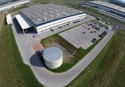 Výrobní hala IDEAL Automotive